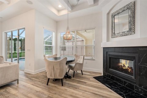 House in Land O' Lakes, Florida 4 bedrooms, 324.88 sq.m. № 1894221 - photo 9