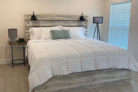 Villa ou maison à vendre à Sebring, Floride: 4 chambres № 1977338 - photo 16