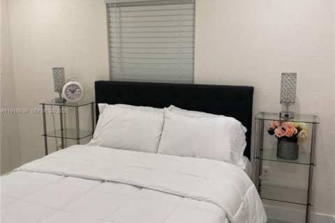 Villa ou maison à vendre à Sebring, Floride: 4 chambres № 1977338 - photo 24