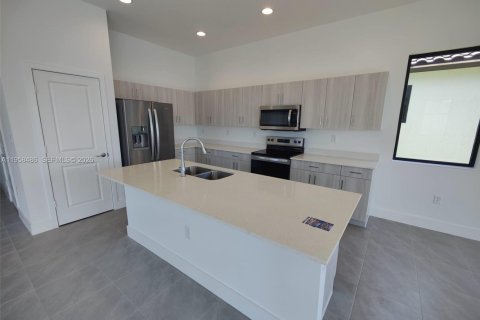 House in Ave Maria, Florida 3 bedrooms № 2019792 - photo 14