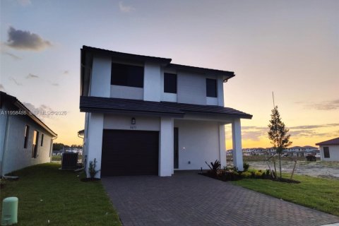 House in Ave Maria, Florida 3 bedrooms № 2019792