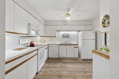 Condominio en venta en Bradenton, Florida, 2 dormitorios, 113.71 m2 № 2111828 - foto 13