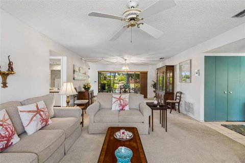 Condominio en venta en Bradenton, Florida, 2 dormitorios, 113.71 m2 № 2111828 - foto 4