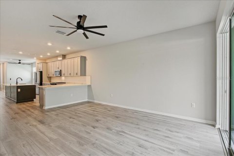Villa ou maison à vendre à Apollo Beach, Floride: 3 chambres, 161.65 m2 № 2415207 - photo 8