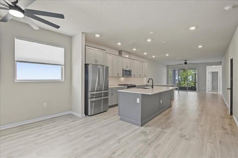 Villa ou maison à vendre à Apollo Beach, Floride: 3 chambres, 161.65 m2 № 2415207 - photo 3
