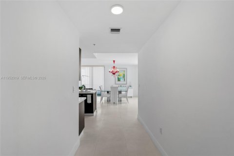 Снять в аренду кондоминиум в Майами, Флорида 3 спальни, 154.4м2, № 2008553 - фото 13