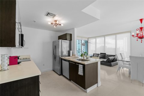 Снять в аренду кондоминиум в Майами, Флорида 3 спальни, 154.4м2, № 2008553 - фото 5