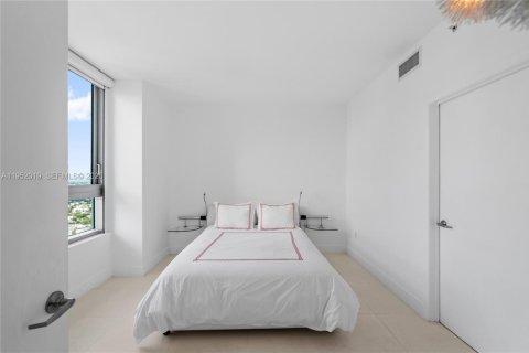 Снять в аренду кондоминиум в Майами, Флорида 3 спальни, 154.4м2, № 2008553 - фото 21