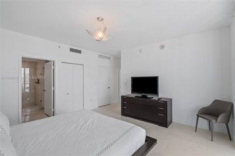 Снять в аренду кондоминиум в Майами, Флорида 3 спальни, 154.4м2, № 2008553 - фото 17