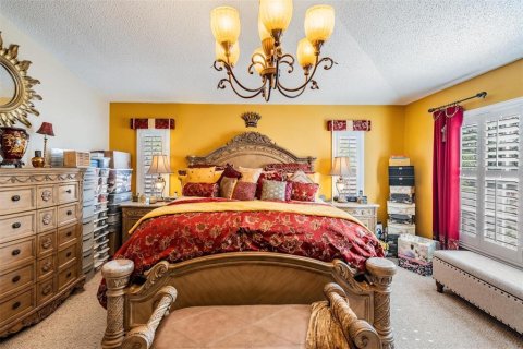 House in Tampa, Florida 5 bedrooms, 305.83 sq.m. № 1637254 - photo 27