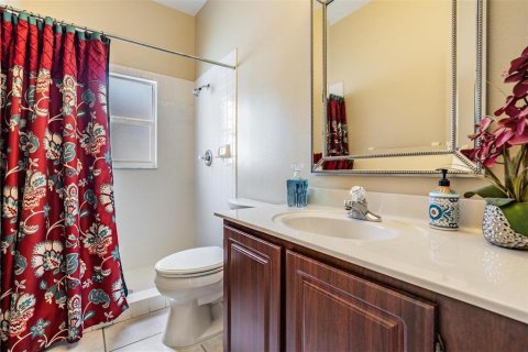 House in Tampa, Florida 5 bedrooms, 305.83 sq.m. № 1637254 - photo 25