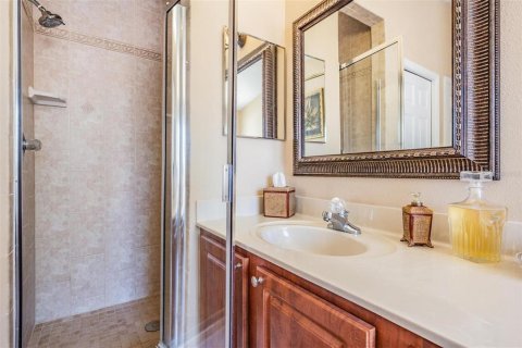 House in Tampa, Florida 5 bedrooms, 305.83 sq.m. № 1637254 - photo 30