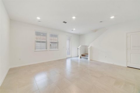 Townhouse in Oviedo, Florida 3 bedrooms, 170.57 sq.m. № 1406649 - photo 11