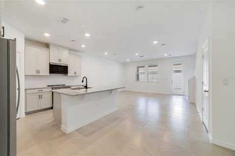 Townhouse in Oviedo, Florida 3 bedrooms, 170.57 sq.m. № 1406649 - photo 7