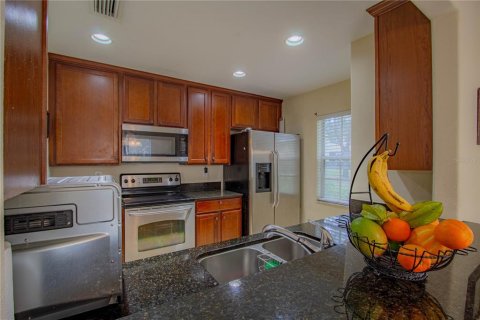 Touwnhouse à vendre à Riverview, Floride: 3 chambres, 130.81 m2 № 2212697 - photo 5
