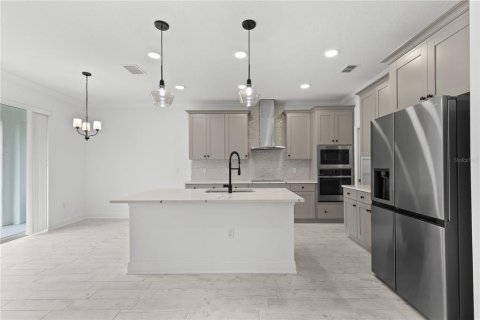 House in Wesley Chapel, Florida 5 bedrooms, 253.25 sq.m. № 2267541 - photo 15