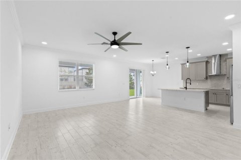 House in Wesley Chapel, Florida 5 bedrooms, 253.25 sq.m. № 2267541 - photo 8