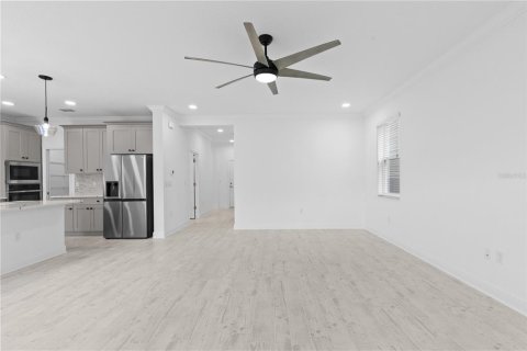 House in Wesley Chapel, Florida 5 bedrooms, 253.25 sq.m. № 2267541 - photo 12