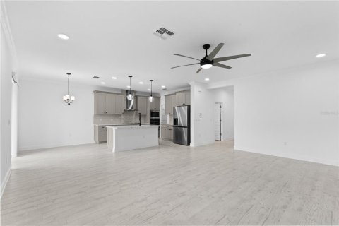 House in Wesley Chapel, Florida 5 bedrooms, 253.25 sq.m. № 2267541 - photo 13