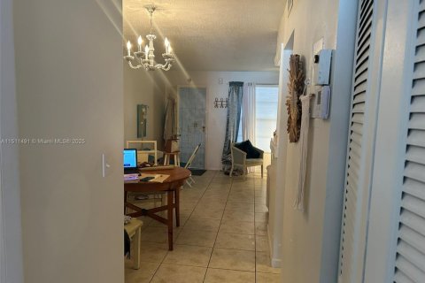 Copropriété à vendre à Lauderdale Lakes, Floride: 1 chambre, 61.5 m2 № 1664812 - photo 15