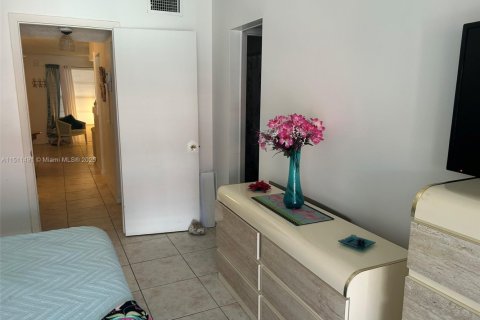 Copropriété à vendre à Lauderdale Lakes, Floride: 1 chambre, 61.5 m2 № 1664812 - photo 13