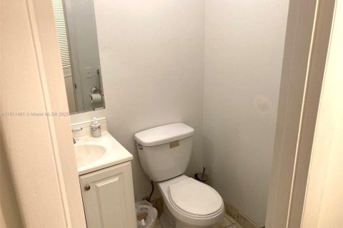 Copropriété à vendre à Lauderdale Lakes, Floride: 1 chambre, 61.5 m2 № 1664812 - photo 9