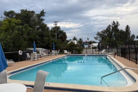 Copropriété à vendre à Punta Gorda, Floride: 2 chambres, 96.34 m2 № 2148464 - photo 22