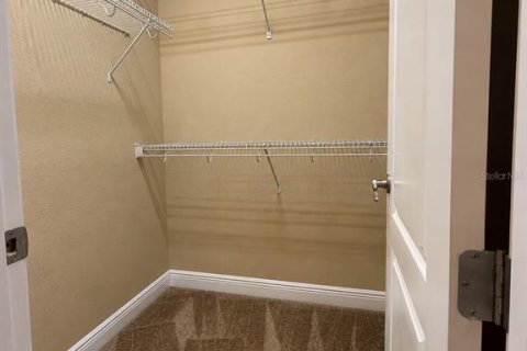 Touwnhouse à louer à Orlando, Floride: 4 chambres, 198.44 m2 № 2425734 - photo 10