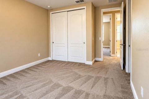 Touwnhouse à louer à Orlando, Floride: 4 chambres, 198.44 m2 № 2425734 - photo 21