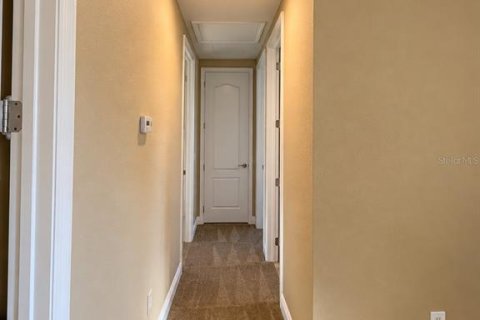 Touwnhouse à louer à Orlando, Floride: 4 chambres, 198.44 m2 № 2425734 - photo 17