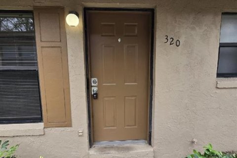 Condominio en venta en Winter Garden, Florida, 2 dormitorios, 86.4 m2 № 1515259 - foto 1