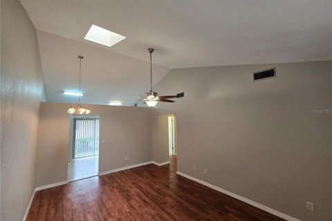 Condominio en venta en Winter Garden, Florida, 2 dormitorios, 86.4 m2 № 1515259 - foto 5