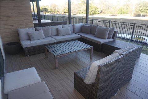 Touwnhouse à vendre à Kissimmee, Floride: 4 chambres, 218.88 m2 № 2109191 - photo 11