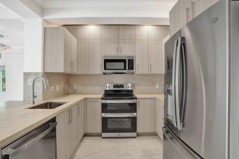 Adosado en venta en Fort Lauderdale, Florida, 4 dormitorios, 257.53 m2 № 2274484 - foto 14