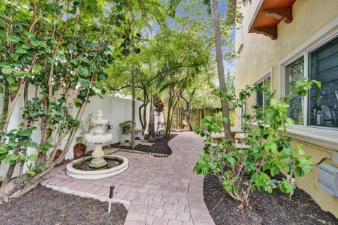 Adosado en venta en Fort Lauderdale, Florida, 4 dormitorios, 257.53 m2 № 2274484 - foto 9