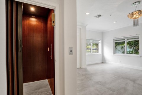 Adosado en venta en Fort Lauderdale, Florida, 4 dormitorios, 257.53 m2 № 2274484 - foto 23