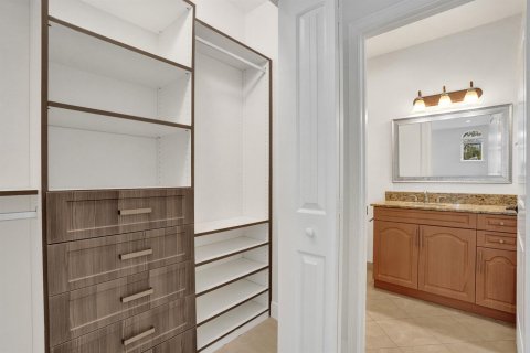 Adosado en venta en Fort Lauderdale, Florida, 4 dormitorios, 257.53 m2 № 2274484 - foto 30