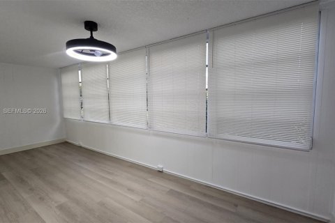 Купить кондоминиум в Маргит, Флорида 1 спальня, 89.19м2, № 2007293 - фото 14