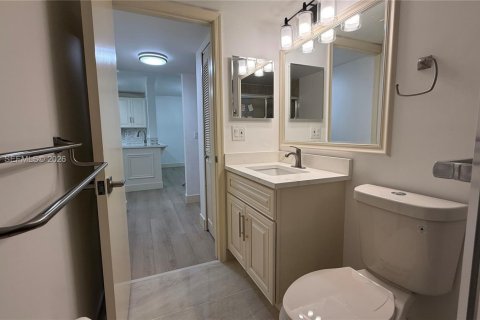 Купить кондоминиум в Маргит, Флорида 1 спальня, 89.19м2, № 2007293 - фото 13