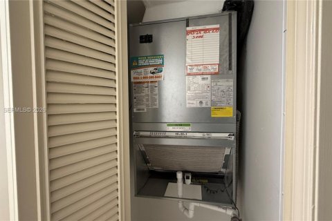 Купить кондоминиум в Маргит, Флорида 1 спальня, 89.19м2, № 2007293 - фото 17