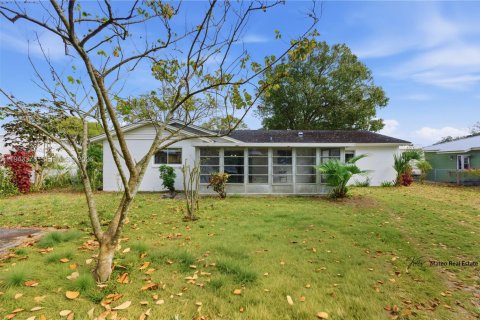 House in Vero Beach, Florida 3 bedrooms, 106.84 sq.m. № 2003004 - photo 20