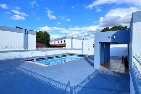 Copropriété à louer à Miami, Floride: 2 chambres, 76.18 m2 № 2001349 - photo 22