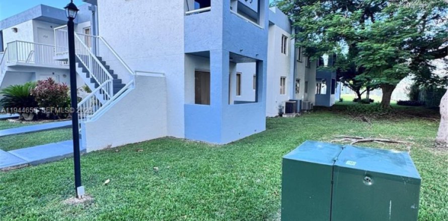 Condo à Miami, Floride, 2 chambres  № 2001349