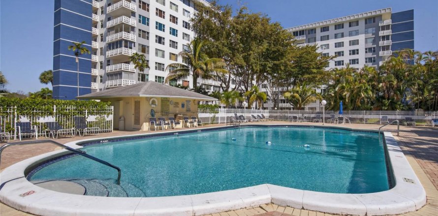 Condo in Hollywood, Florida, 1 bedroom  № 2187610