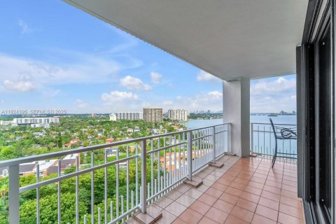 Купить кондоминиум в Майами, Флорида 2 спальни, 108.14м2, № 1989862 - фото 12