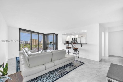 Купить кондоминиум в Майами, Флорида 2 спальни, 108.14м2, № 1989862 - фото 21