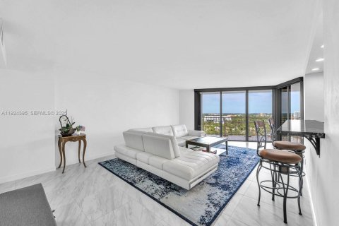 Купить кондоминиум в Майами, Флорида 2 спальни, 108.14м2, № 1989862 - фото 20