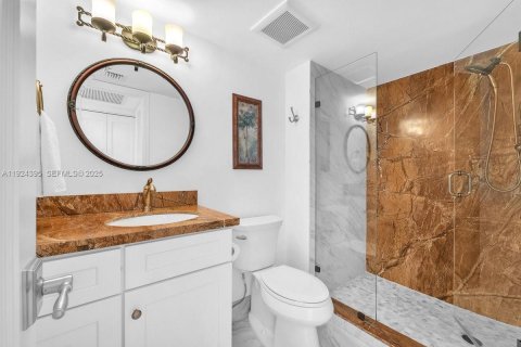 Купить кондоминиум в Майами, Флорида 2 спальни, 108.14м2, № 1989862 - фото 9