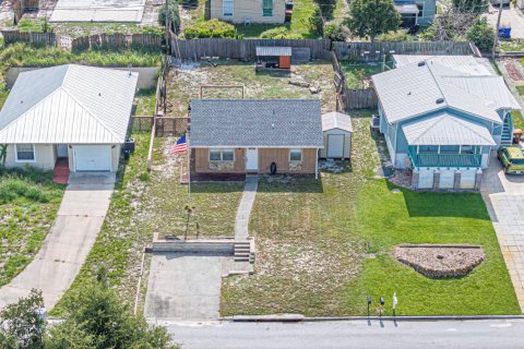 House in Vero Beach, Florida 2 bedrooms, 72.46 sq.m. № 2185356 - photo 22
