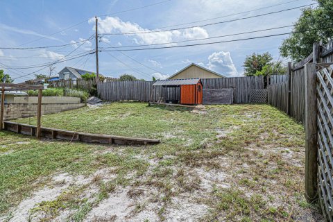 House in Vero Beach, Florida 2 bedrooms, 72.46 sq.m. № 2185356 - photo 19